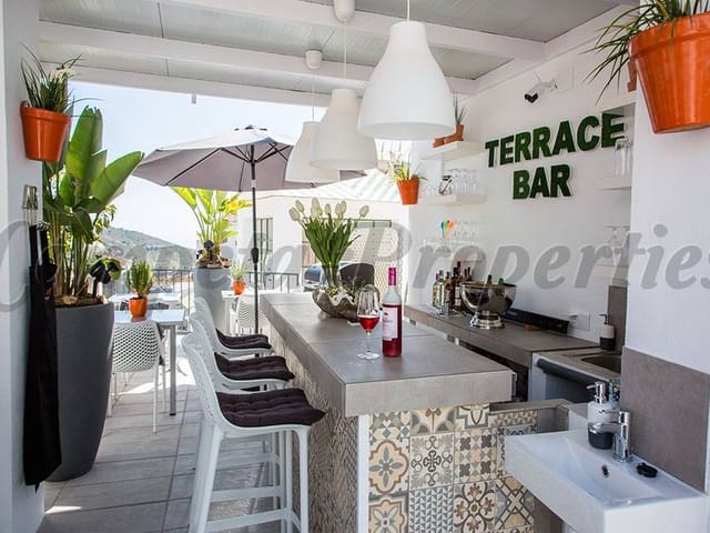 Image No.2-Propriété de 5 chambres à vendre à Cómpeta