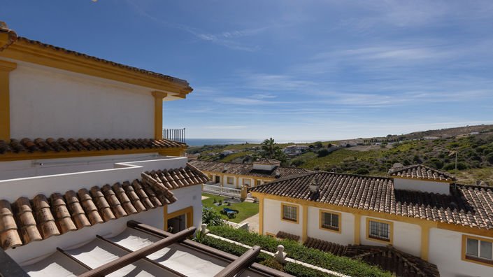 Image No.20-3 Bed Townhouse for sale