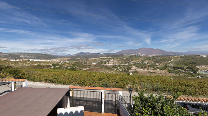 Image No.22-3 Bed Townhouse for sale