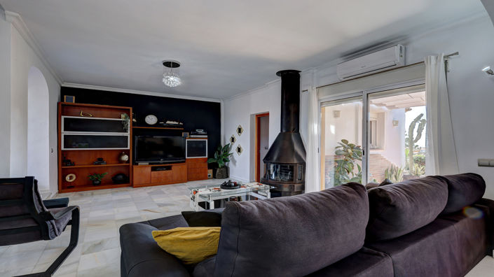 Image No.24-3 Bed Townhouse for sale