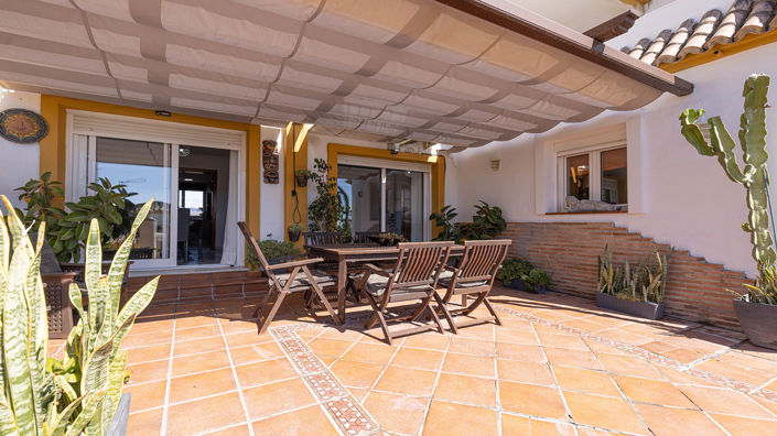 Image No.30-3 Bed Townhouse for sale