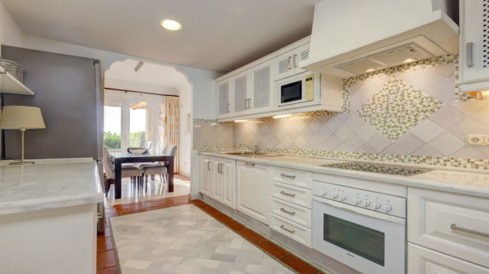 Image No.5-Propriété de 3 chambres à vendre à Casares