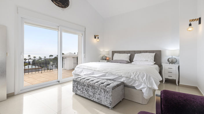 Image No.12-4 Bed Villa for sale