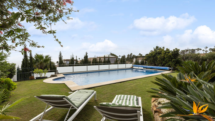 Image No.2-4 Bed Villa for sale