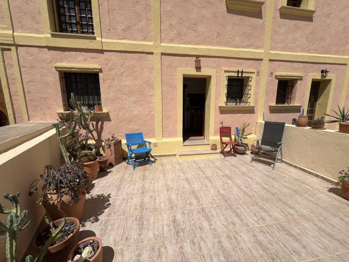 Image No.20-2 Bed Apartment for sale