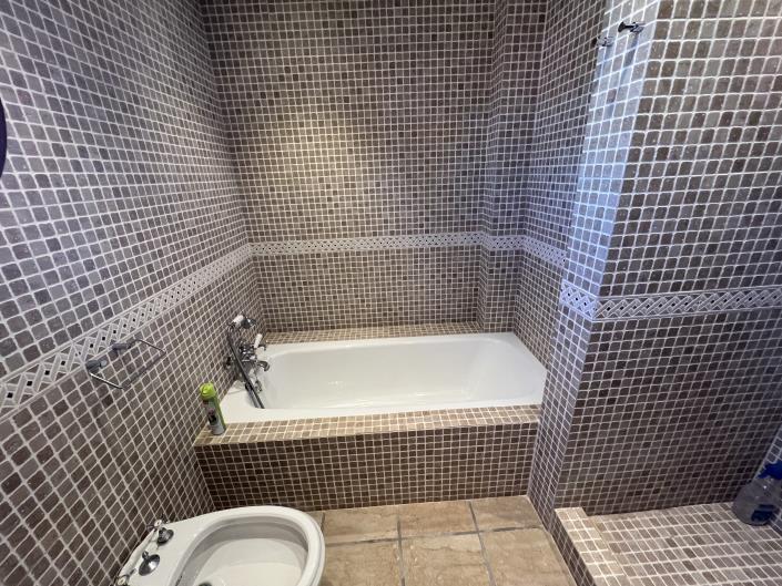 Image No.11-6 Bed Villa for sale