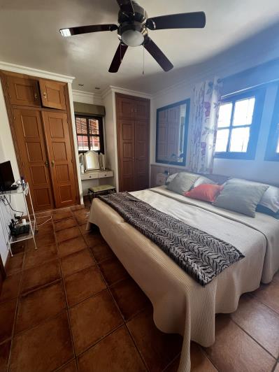 Image No.39-4 Bed Villa / Detached for sale