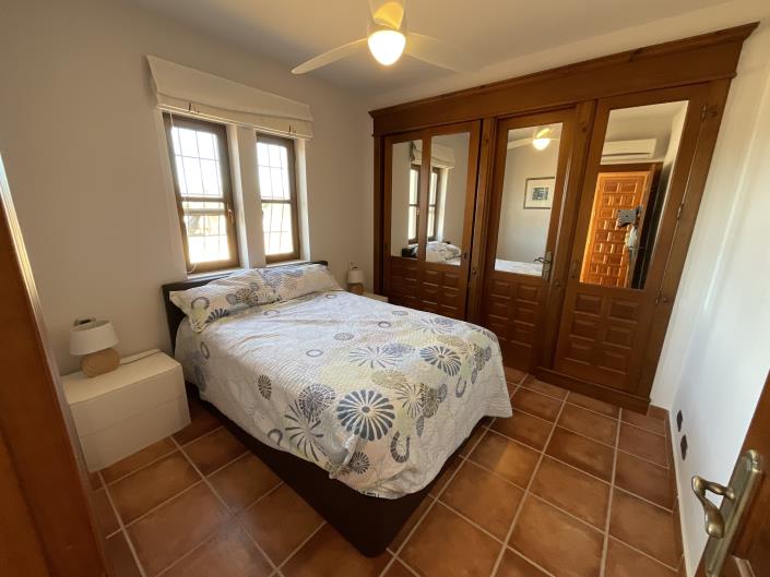 Image No.7-3 Bed Villa / Detached for sale