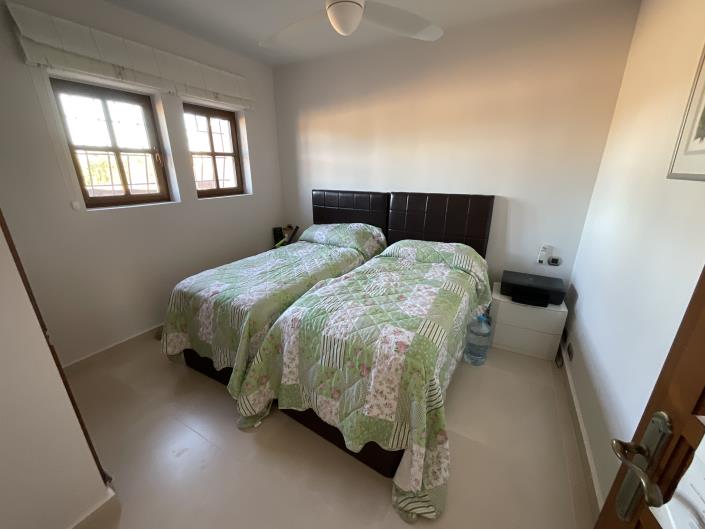 Image No.10-3 Bed Villa / Detached for sale