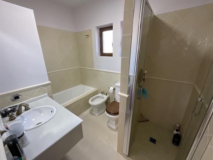 Image No.11-3 Bed Villa / Detached for sale