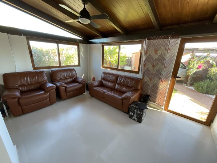 Image No.14-3 Bed Villa / Detached for sale