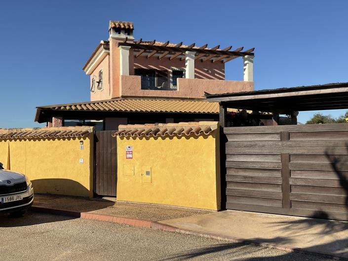 Image No.23-3 Bed Villa / Detached for sale