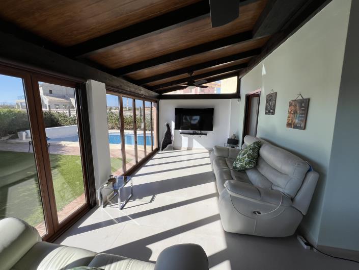 Image No.25-3 Bed Villa / Detached for sale