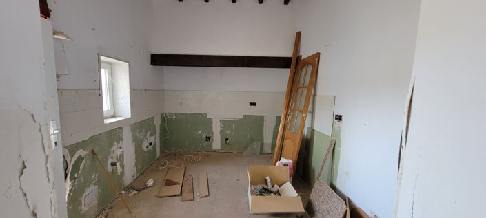 Image No.10-4 Bed Property for sale