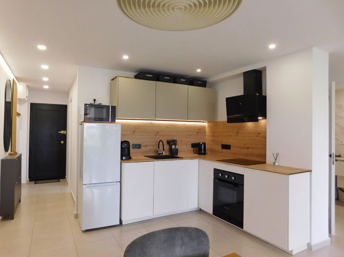 Image No.3-3 Bed Property for sale