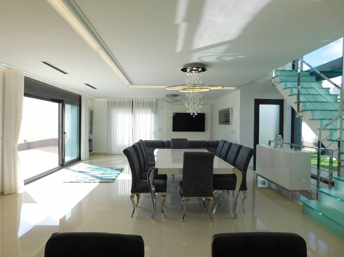 Image No.14-5 Bed Villa for sale