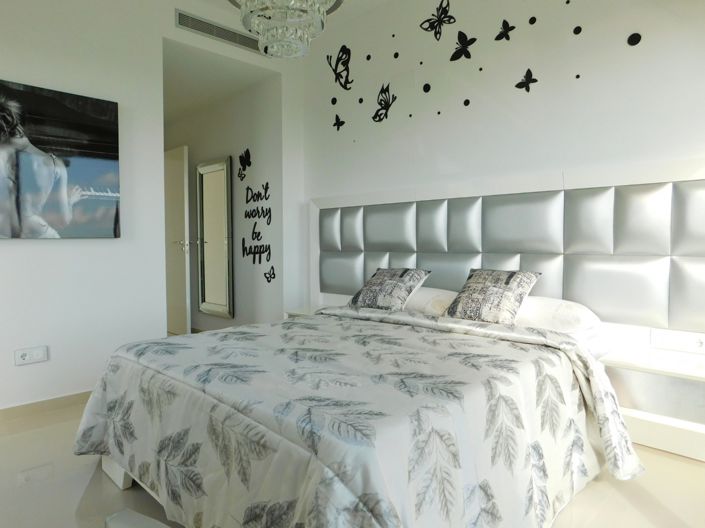 Image No.34-5 Bed Villa for sale