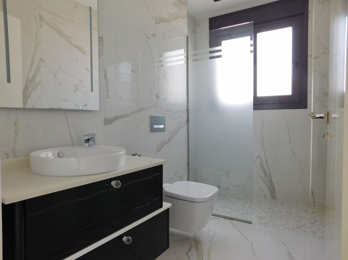 Image No.36-5 Bed Villa for sale