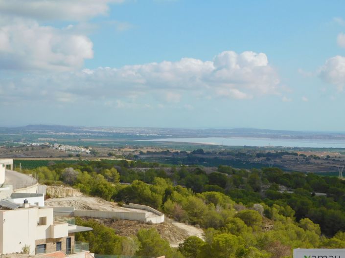 Image No.45-5 Bed Villa for sale