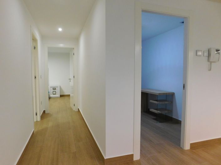 Image No.58-5 Bed Villa for sale