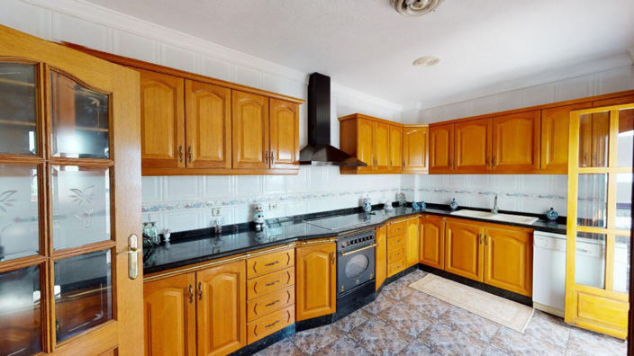 Image No.15-4 Bed Villa for sale