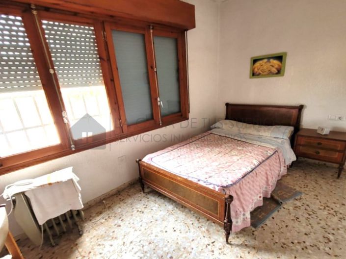 Image No.10-Maison de campagne de 4 chambres à vendre à Petrer