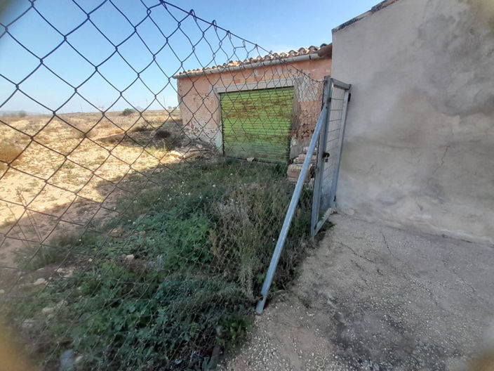 Image No.8-Maison de campagne de 6 chambres à vendre à Monóvar