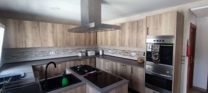 Image No.44-9 Bed Commercial for sale