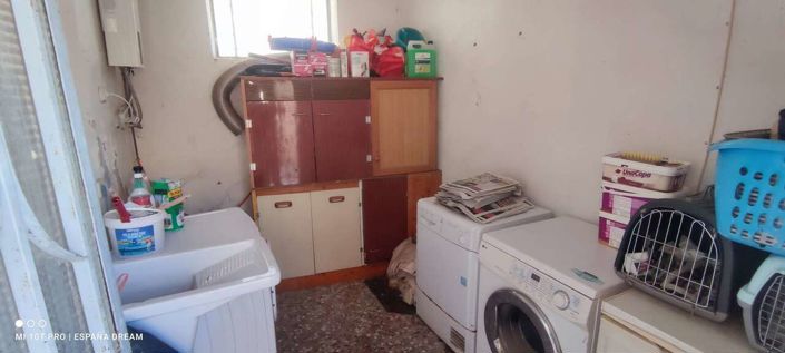 Image No.29-6 Bed Property for sale