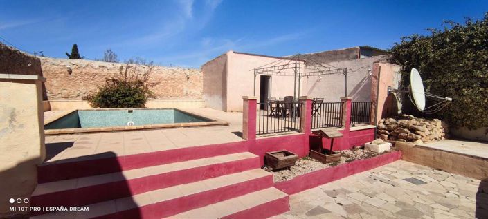 Image No.33-6 Bed Property for sale