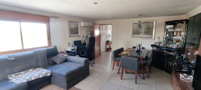 Image No.17-3 Bed Townhouse for sale