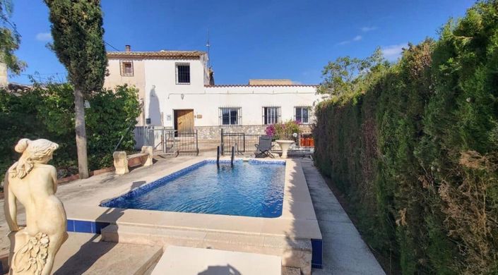 Image No.3-Maison de campagne de 4 chambres à vendre à La Romana