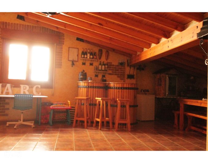 Image No.30-4 Bed Townhouse for sale