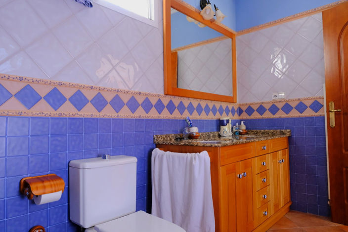 Image No.49-5 Bed Villa for sale