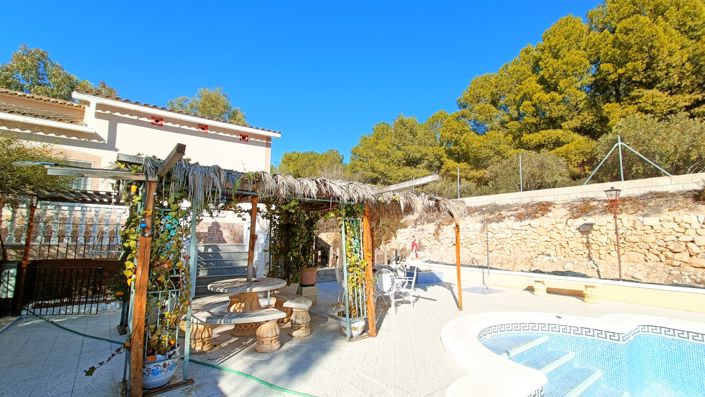 Image No.12-4 Bed Villa for sale