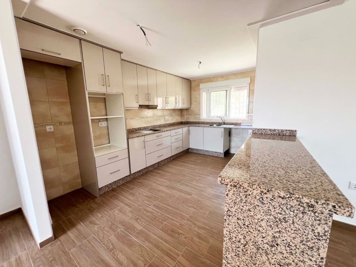 Image No.14-3 Bed Villa for sale