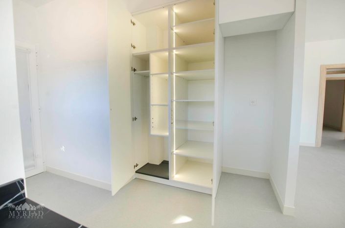 Image No.18-3 Bed Villa for sale