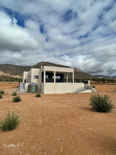 Image No.37-3 Bed Villa for sale