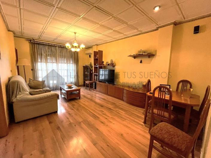 Image No.11-5 Bed Townhouse for sale