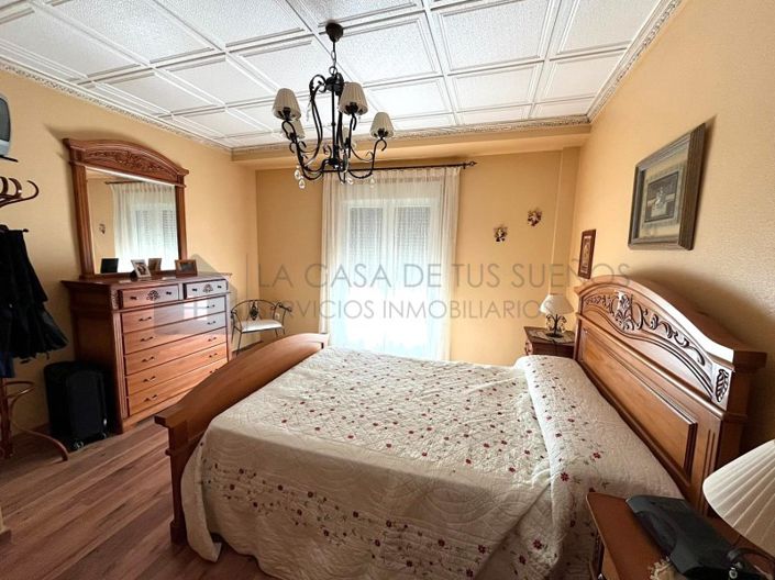 Image No.18-5 Bed Townhouse for sale