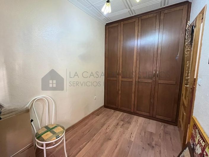 Image No.32-5 Bed Townhouse for sale