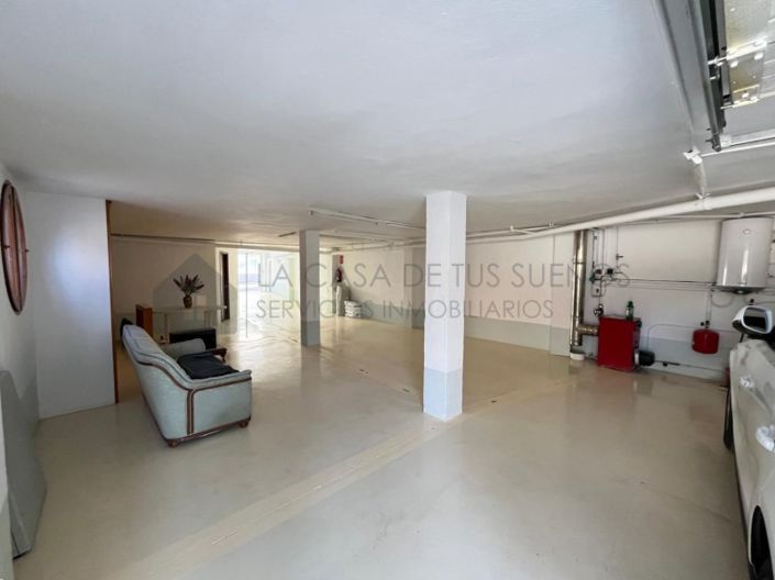 Image No.42-4 Bed Townhouse for sale