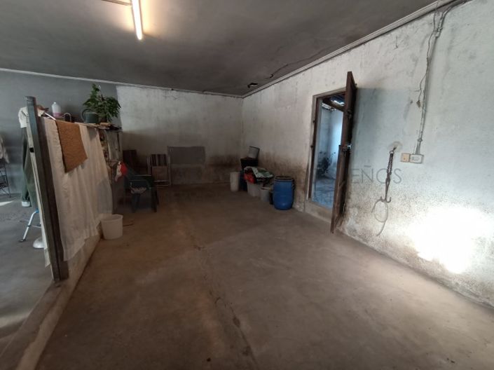 Image No.28-Maison de campagne de 2 chambres à vendre à Sax