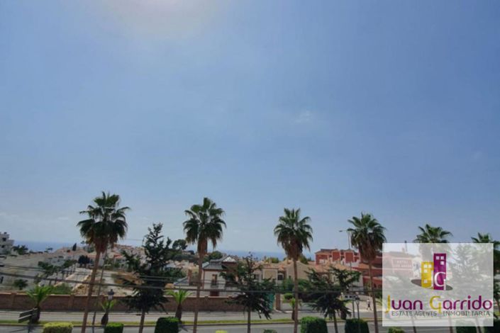 Image No.13-2 Bed Property for sale