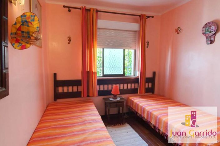 Image No.14-2 Bed Property for sale