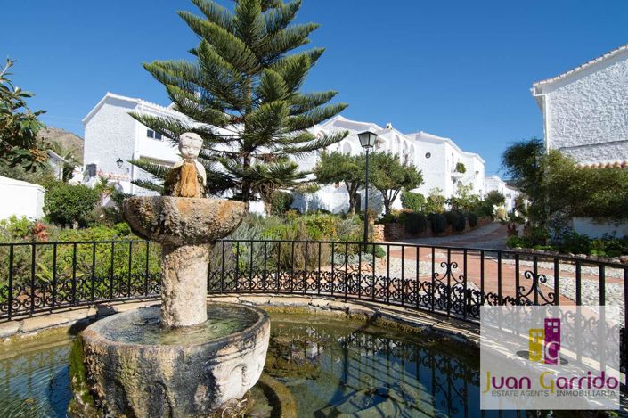 Image No.23-2 Bed Property for sale