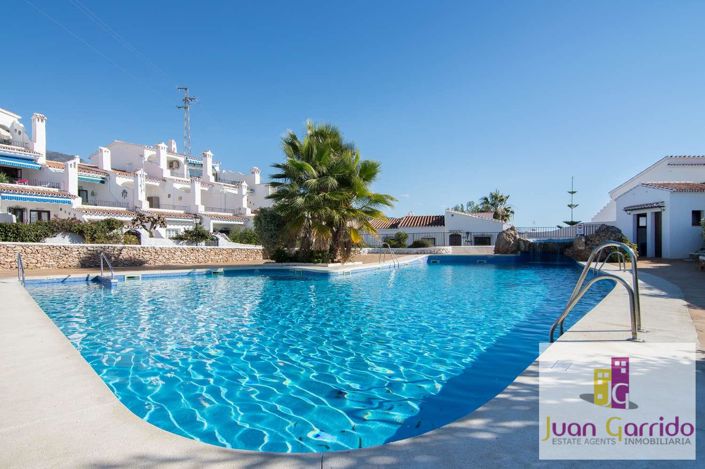 Image No.24-2 Bed Property for sale