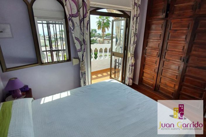 Image No.8-2 Bed Property for sale