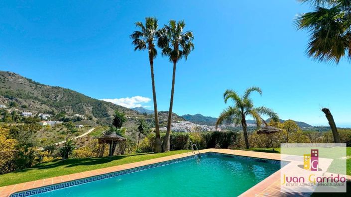 Image No.2-Villa de 7 chambres à vendre à Frigiliana