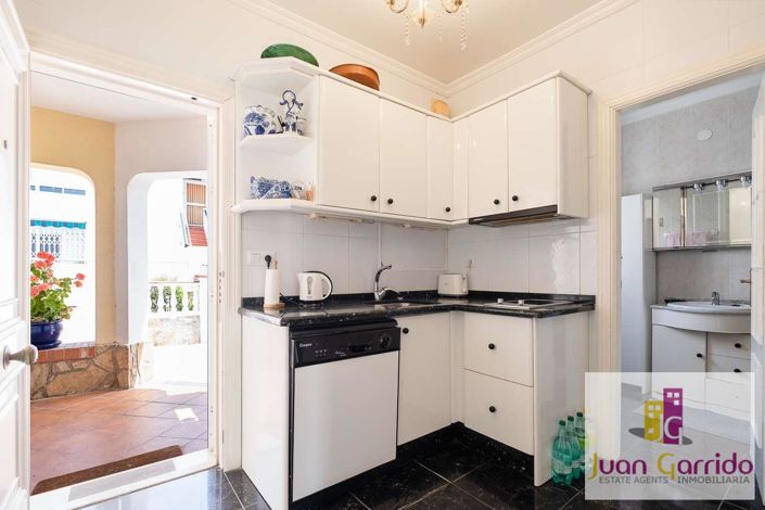 Image No.11-2 Bed Property for sale